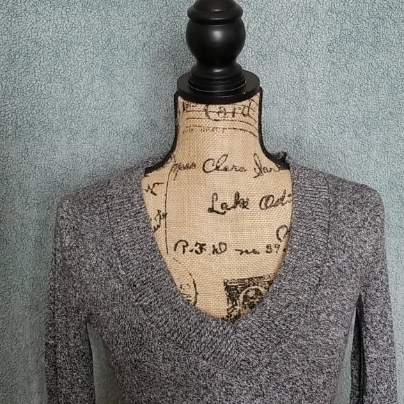 Express Sweater - Picture 4 of 8